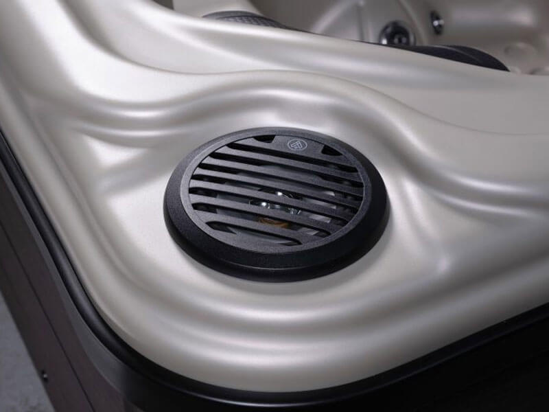 Heirloom and Plug N’ Play speaker