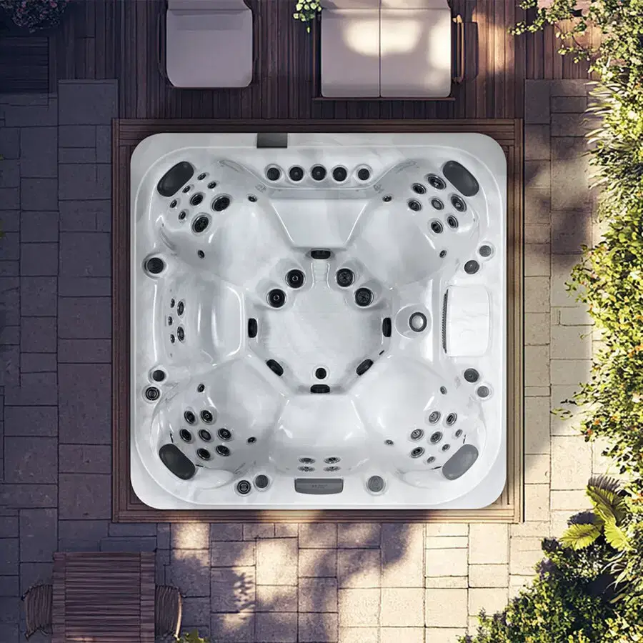 Palermo Hot Tub