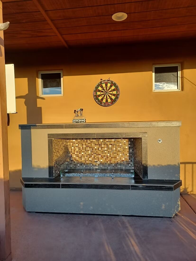 Entertainer Fireplace LP or Nat Gas and Fire-Glass Burner Insert